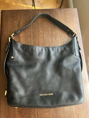 Michael Kors Bedford Belted Large Leather Shoulder Bag Black Gold